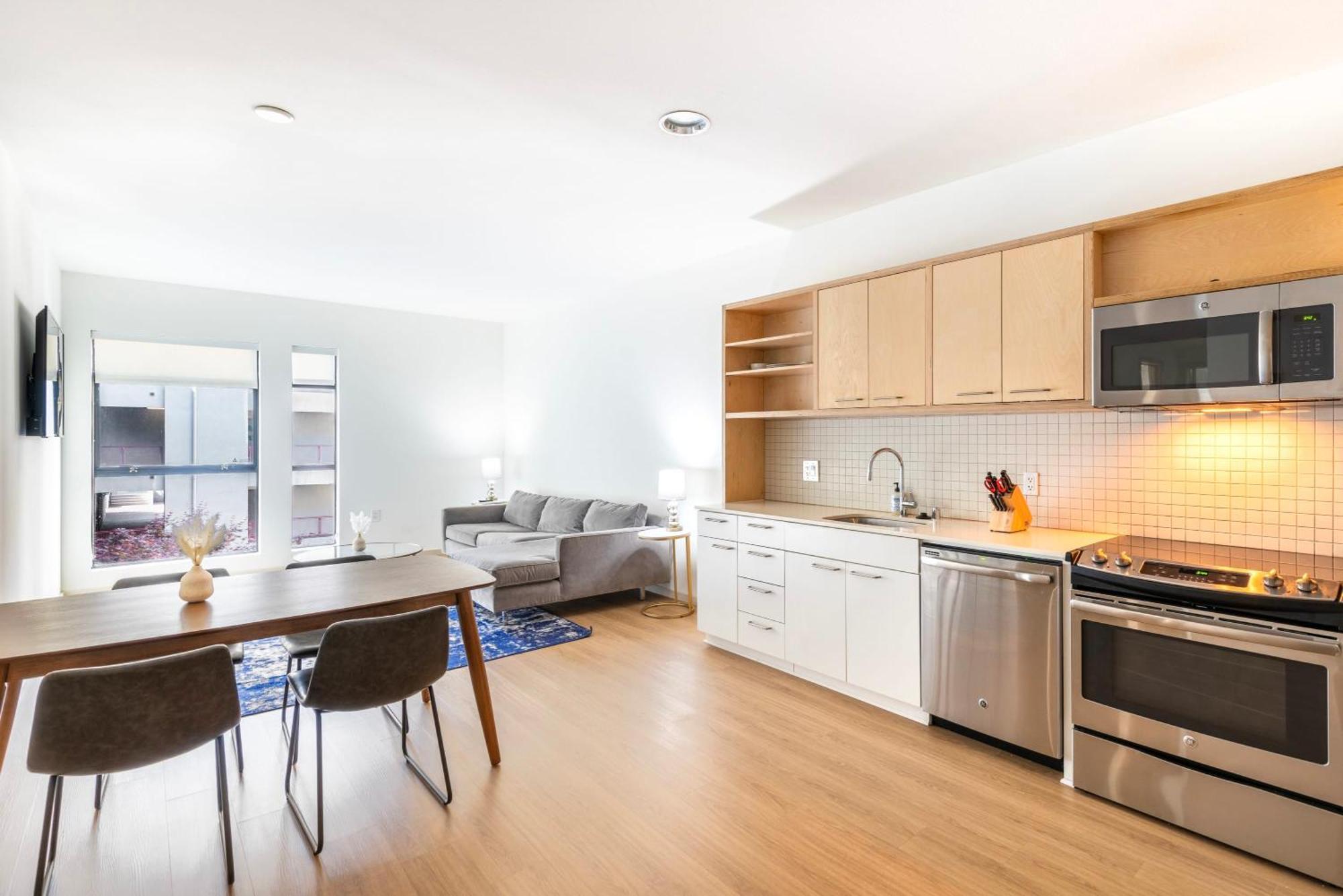 Lavish 2br Flat In The Heart Of West Hollywood Appartamento Los Angeles
