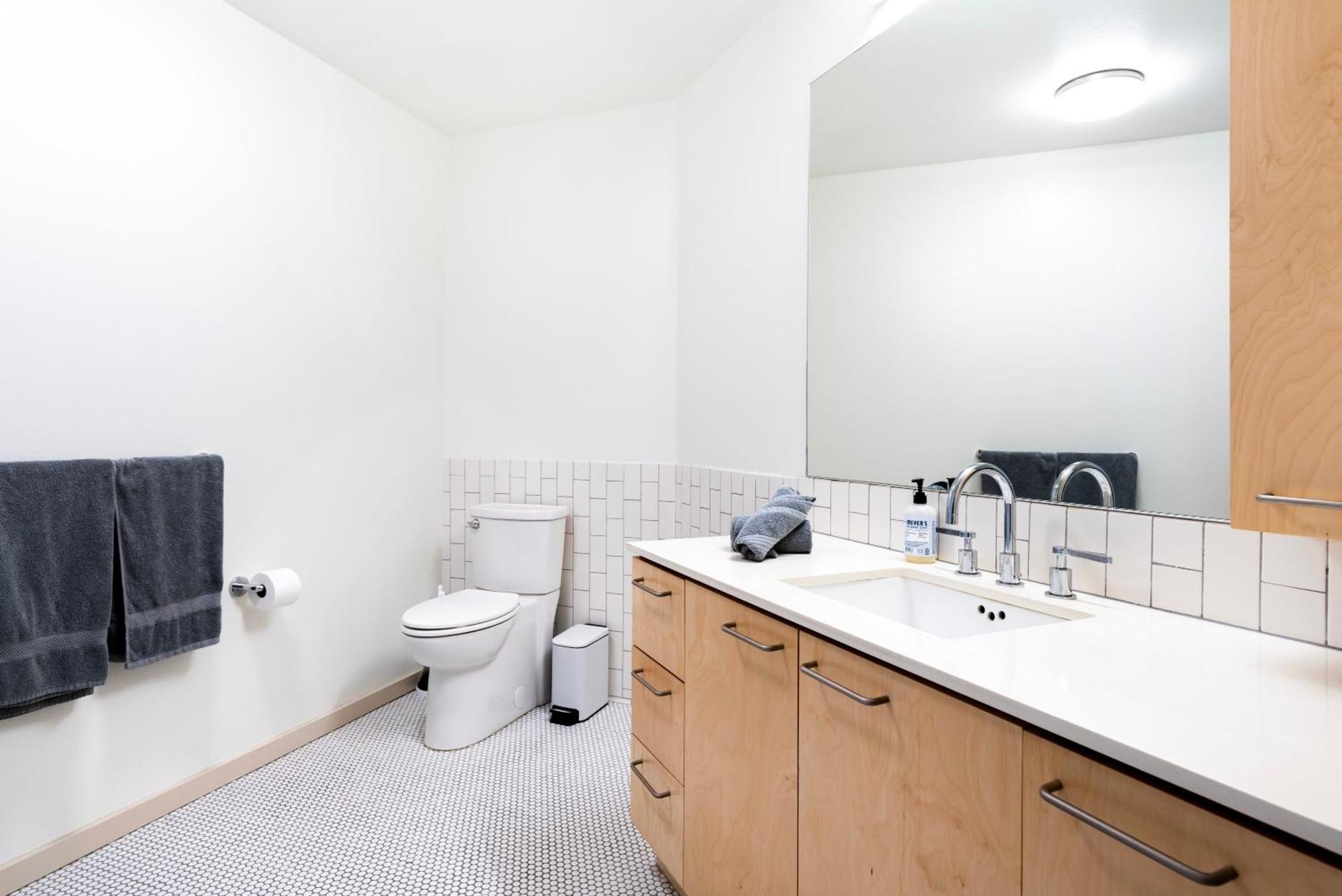 Appartamento Lavish 2br Flat In The Heart Of West Hollywood
